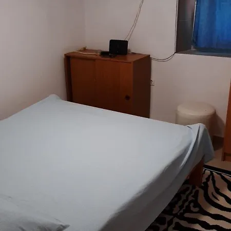 Prime Location - Center 1bdr *