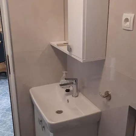 Prime Location - Center 1bdr