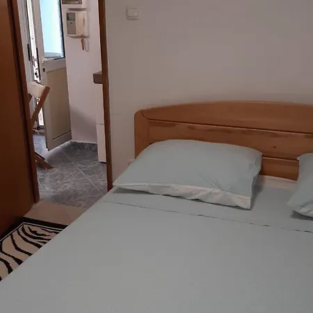 Prime Location - Center 1bdr